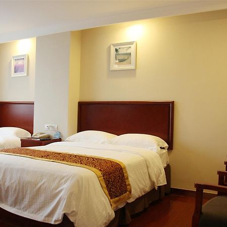 Greentree Inn Shandong Qingdao Development District Sdust Express Hotel Esterno foto
