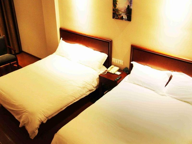 Greentree Inn Shandong Qingdao Development District Sdust Express Hotel Esterno foto