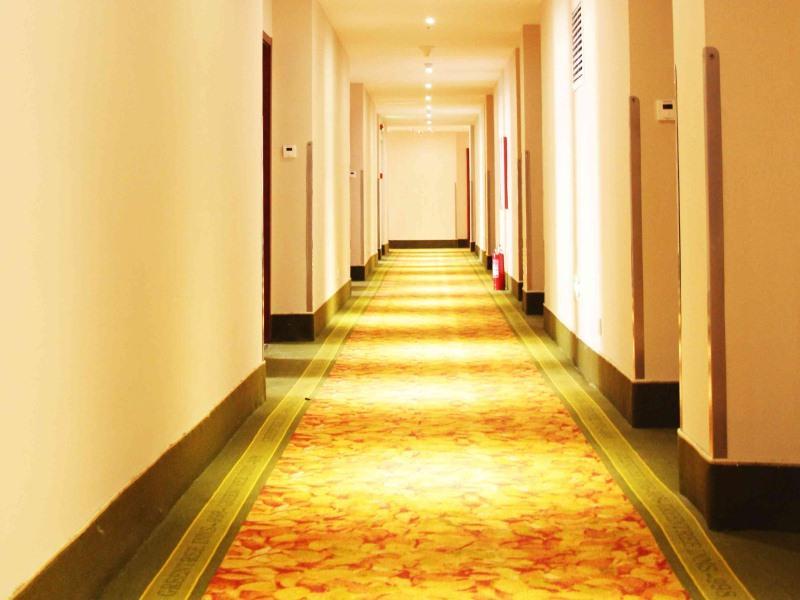 Greentree Inn Shandong Qingdao Development District Sdust Express Hotel Esterno foto