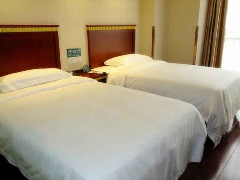 Greentree Inn Shandong Qingdao Development District Sdust Express Hotel Esterno foto