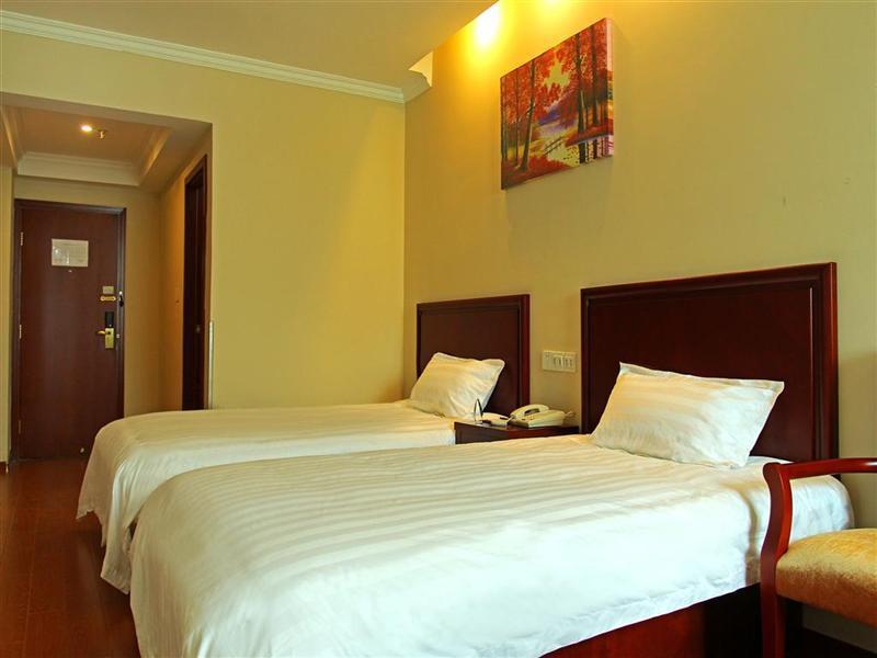 Greentree Inn Shandong Qingdao Development District Sdust Express Hotel Esterno foto
