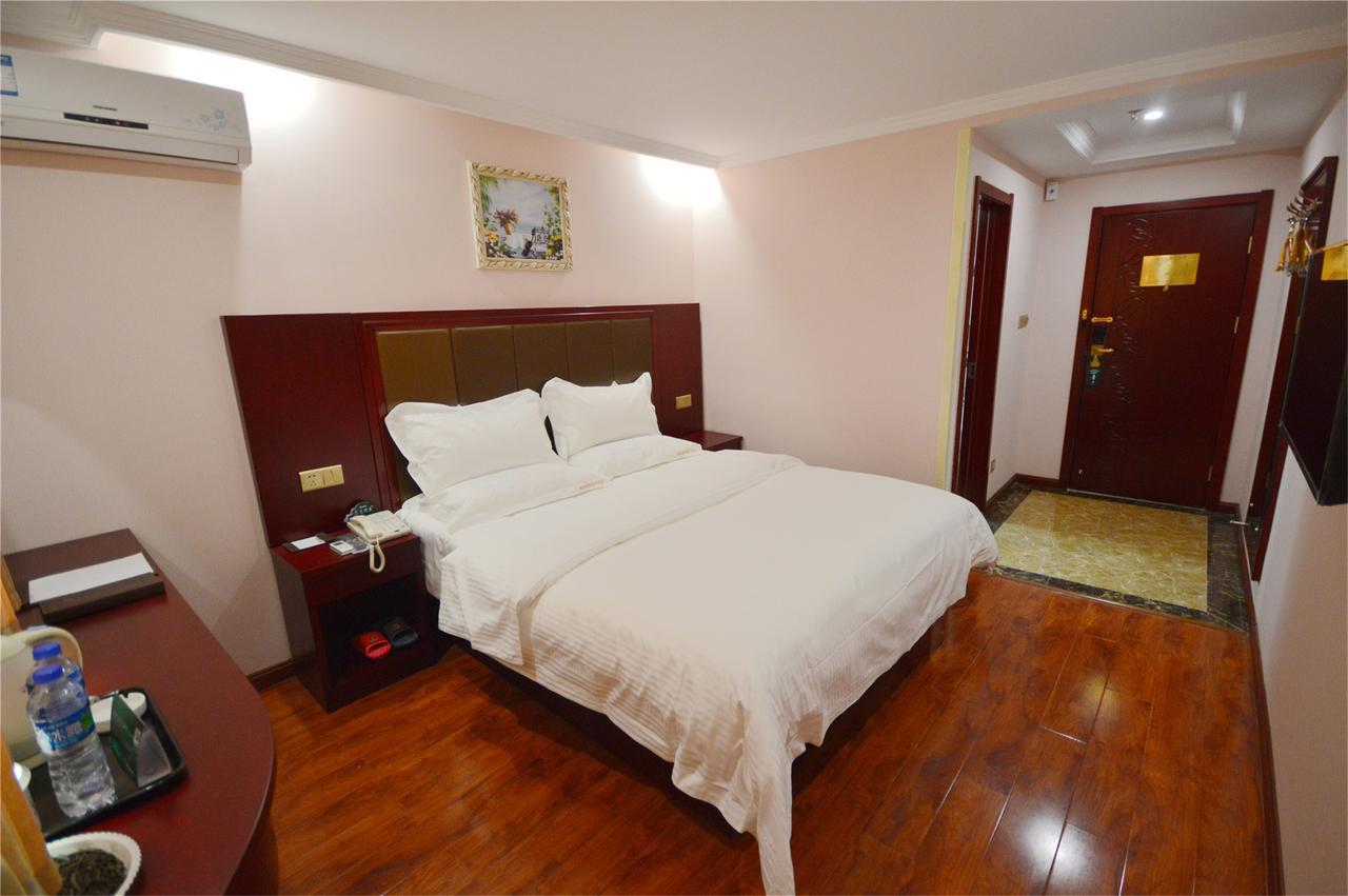 Greentree Inn Shandong Qingdao Development District Sdust Express Hotel Esterno foto