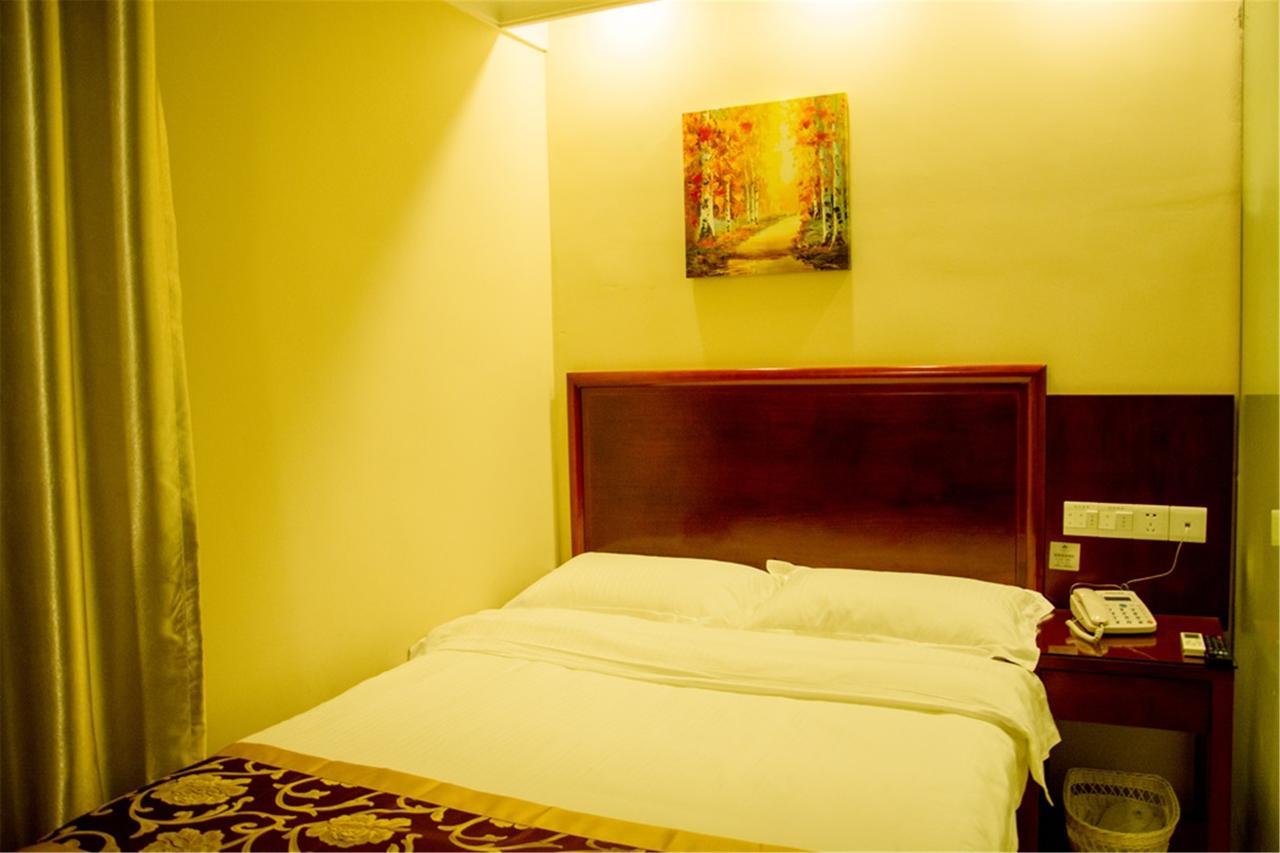 Greentree Inn Shandong Qingdao Development District Sdust Express Hotel Esterno foto