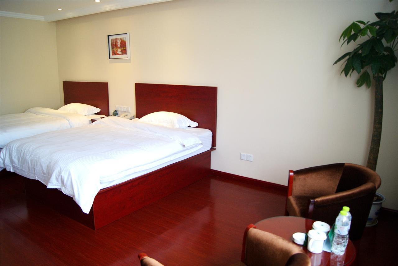 Greentree Inn Shandong Qingdao Development District Sdust Express Hotel Esterno foto