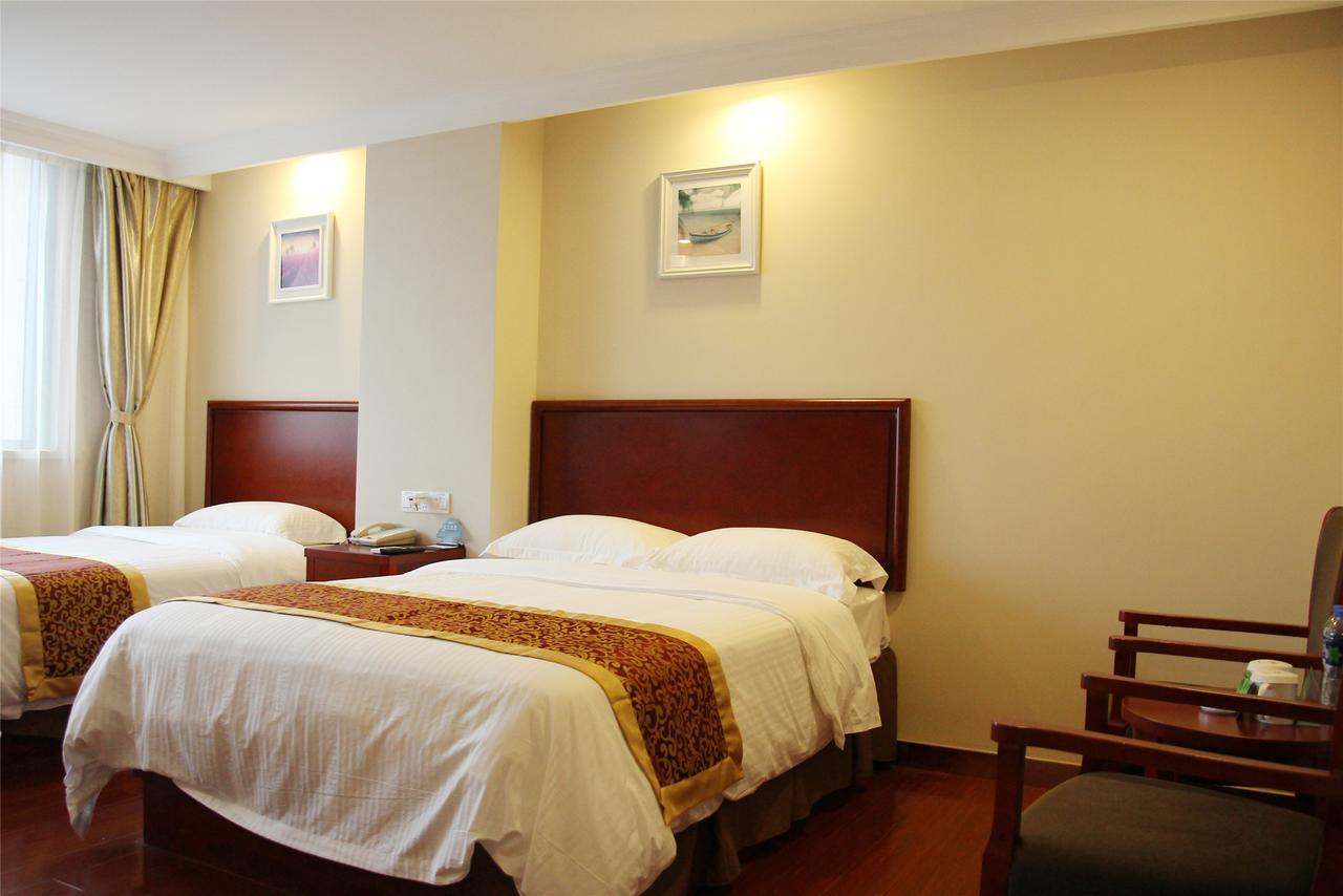Greentree Inn Shandong Qingdao Development District Sdust Express Hotel Esterno foto